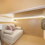 Lemon Hotel - Metro Line 1 Line 7 Changshu Road 200 Meters